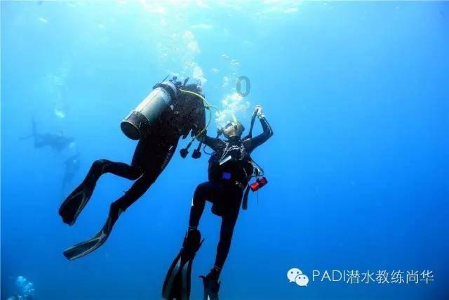 皇太极第八妃，地位比孝庄还高，一不小心成了多尔衮的岳母